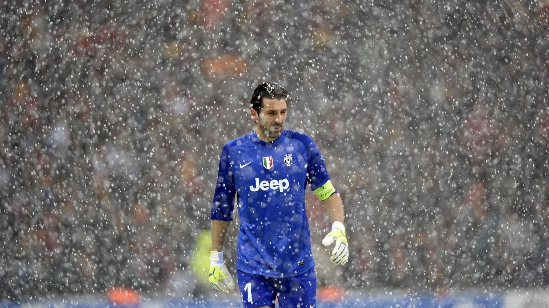 U18国青队激战东亚新锐 中日韩体育交流会见证梯队人才交锋